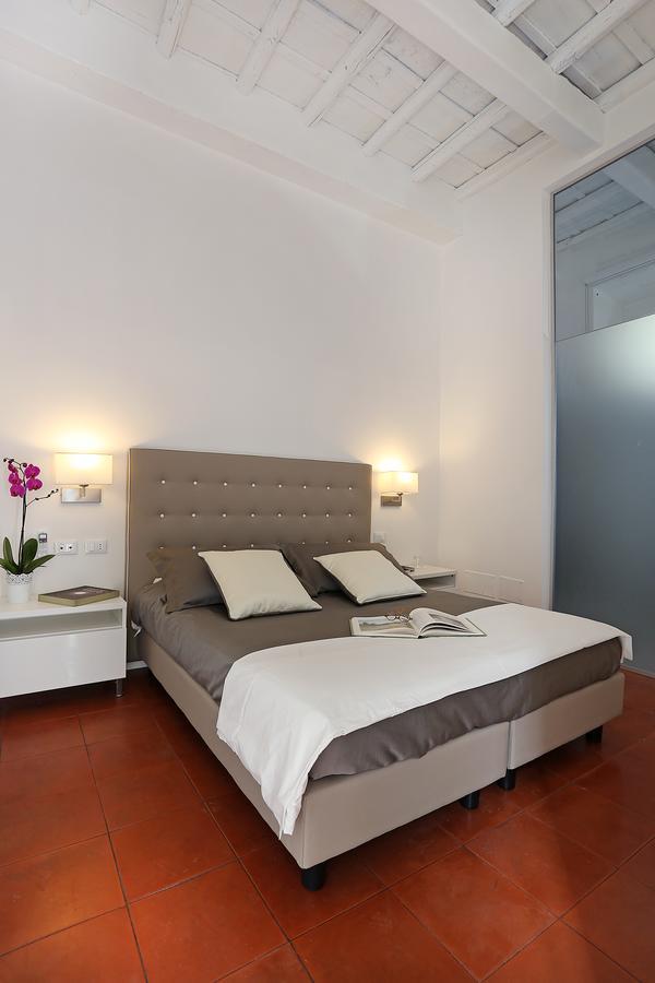 Domus Croce Bed & Breakfast Rome Bagian luar foto