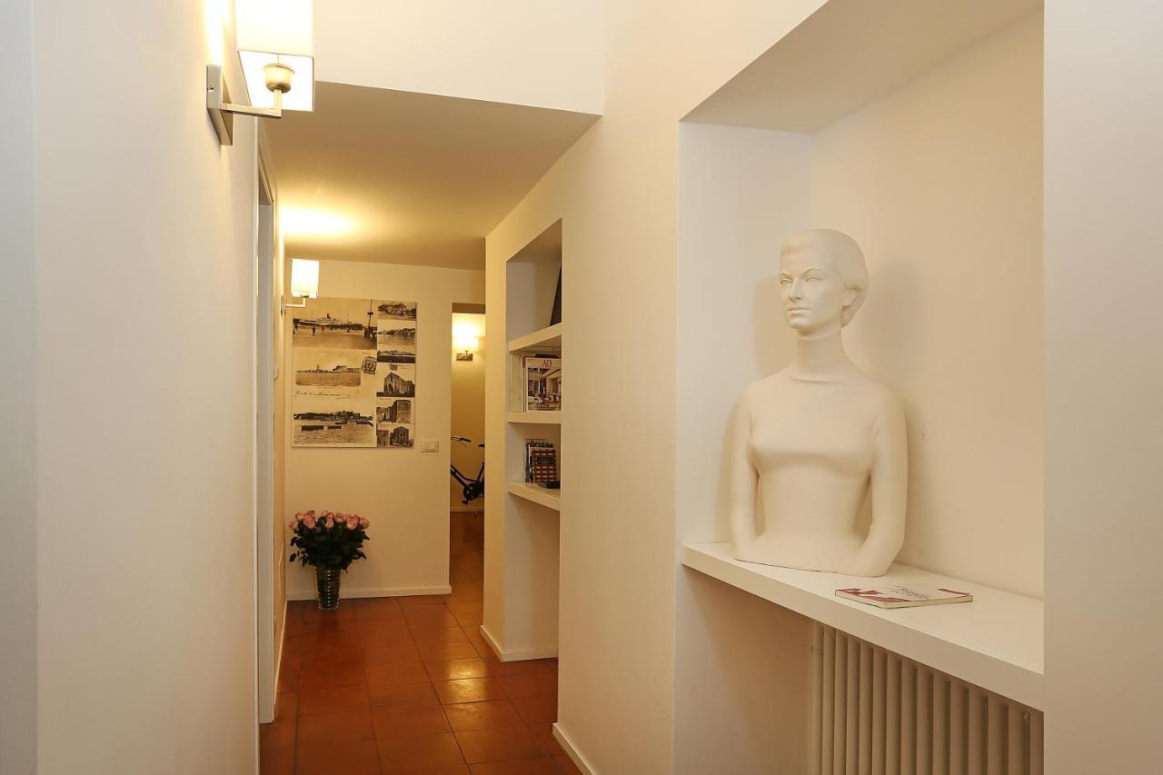 Domus Croce Bed & Breakfast Rome Bagian luar foto